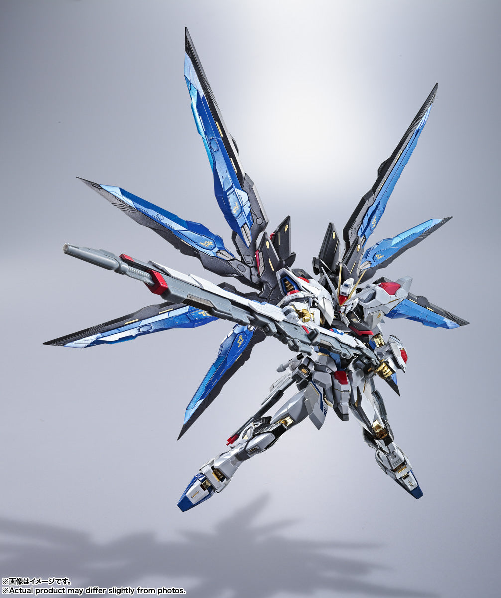 METAL BUILD ストライクフリーダムガンダム ＜リバイバル版＞