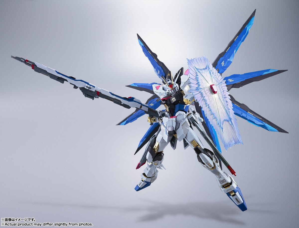METAL BUILD ストライクフリーダムガンダム ＜リバイバル版＞